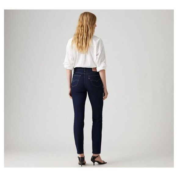 Levi's Womens 724 High Rise Dark Wash Slim Straight Jeans Blue Size 26 NWT‎ - Picture 2 of 15